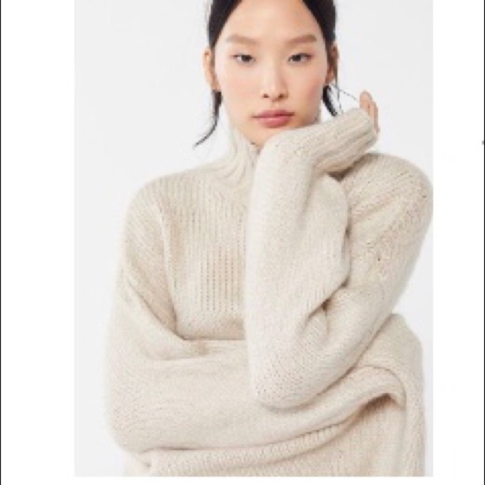 UO Gemma Cozy Turtleneck Sweater XS